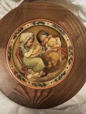 ANRI Ferrandiz Vintage 1972 Mothers Day Carved Wood Collectible Plate LE